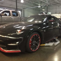 Black Nissan with Red AlloyGators